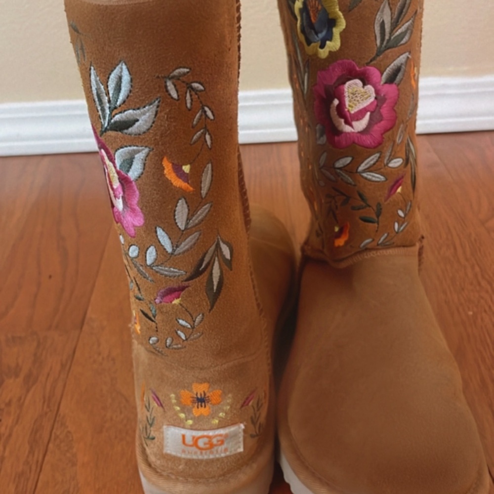 UGG Boots New Juliette Floral Embroidered - Size 7